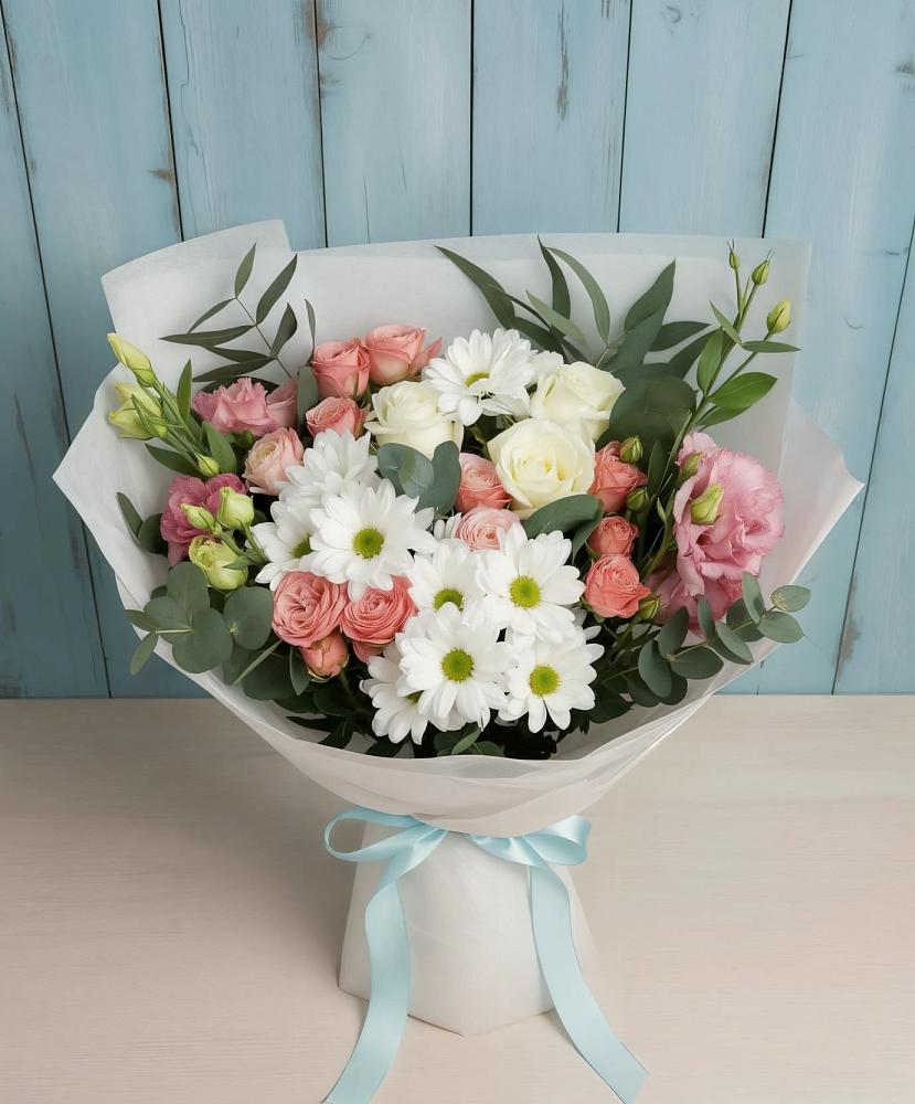 Букет цветов из: Розы, Лизиантусы и Хризантемы в Егерухай