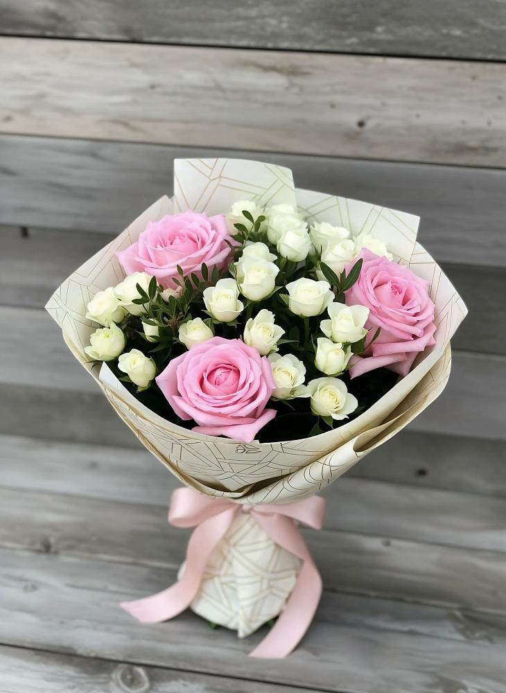 Букет цветов из: Розы в Егерухай
