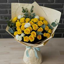 Букет цветов из:  Розы в Егерухай