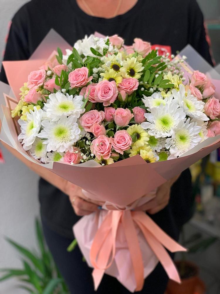 Букет цветов из: Розы и Хризантемы в Егерухай