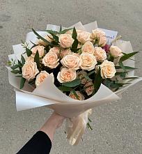 Букет Кремовые розы Латте в Егерухай