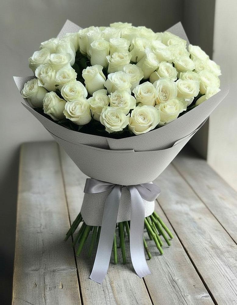 Букет 35 Белых роз в Егерухай