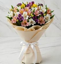 Букет цветов из:  Альстромерии в Егерухай