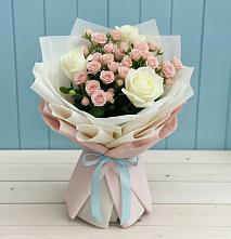 Букет цветов из:  Розы в Егерухай