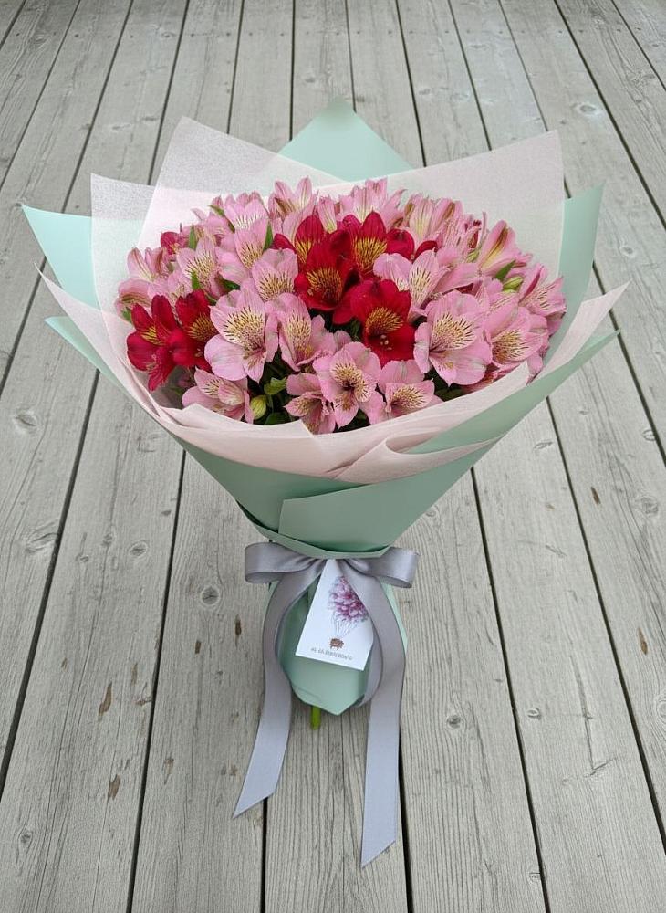 Букет цветов из: Альстромерии в Егерухай