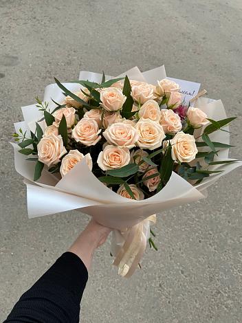 Букет Кремовые розы Латте в Егерухай