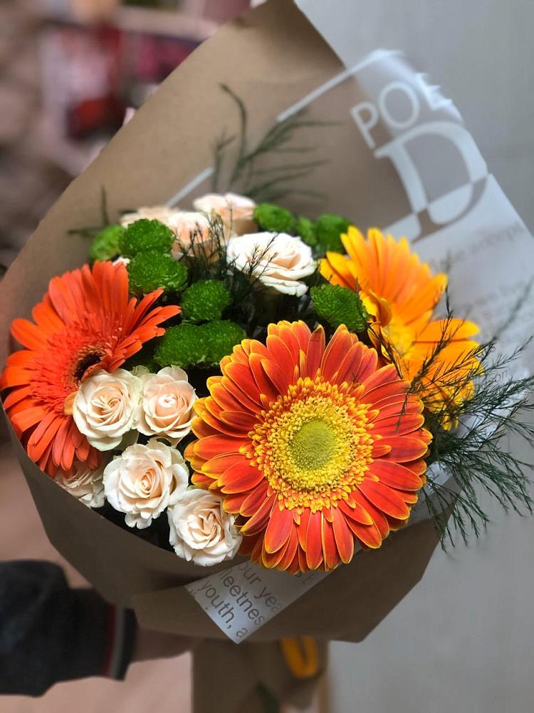 Букет цветов из: Герберы, Хризантемы и Розы в Егерухай